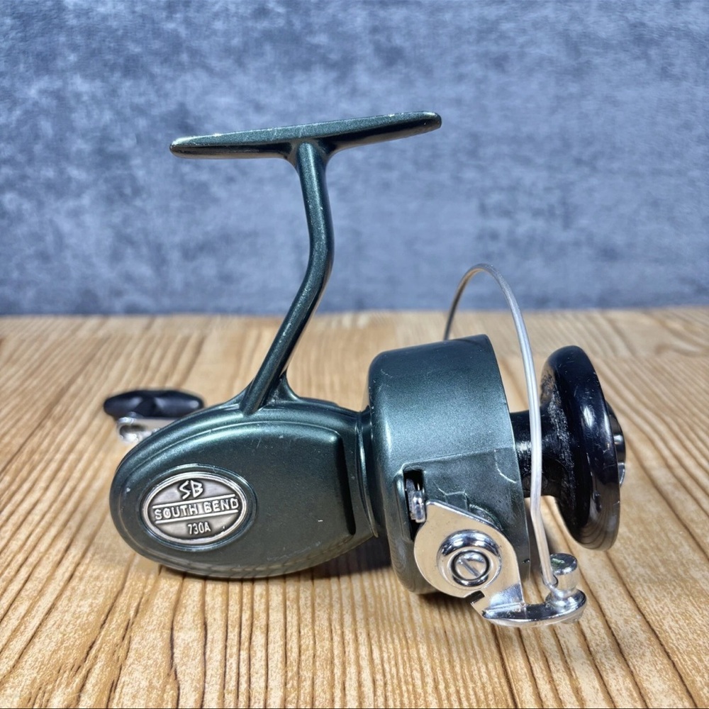 Vintage South Bend 730A Spinning Reel Freshwater Cast Fishing Green JAPAN